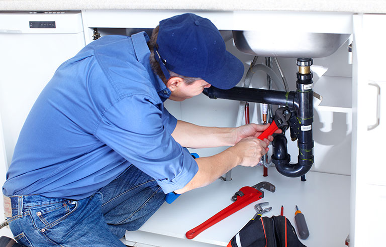 When To Call An Emergency Plumber